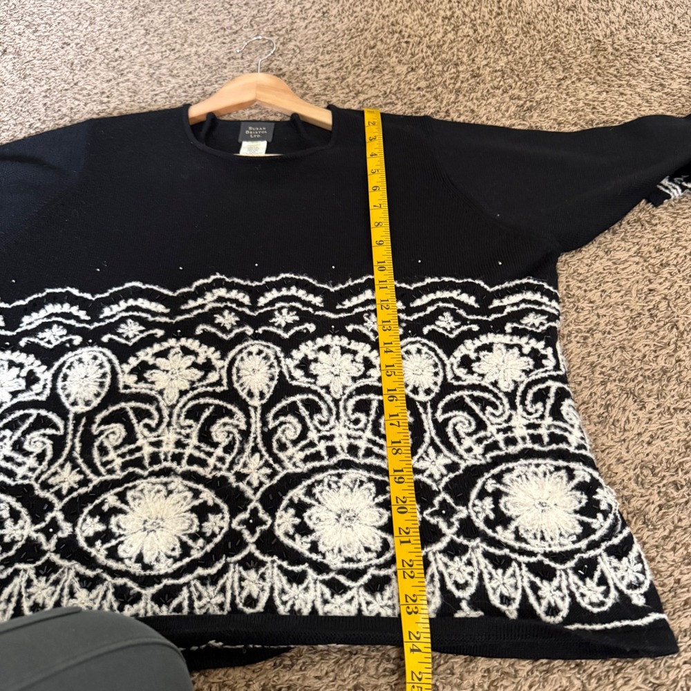 Susan Bristol Sweater Womens 2W Black Hand Embroidered Beaded Wool Blend - Picture 8 of 8